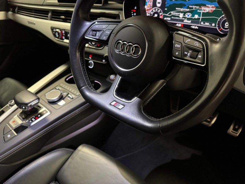 AUDI S5