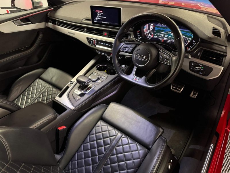 AUDI S5