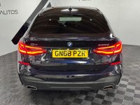 BMW 6 SERIES