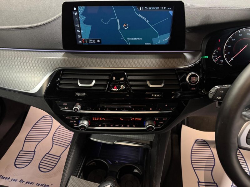 BMW 6 SERIES