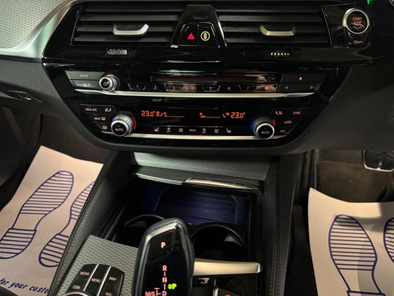 BMW 6 SERIES