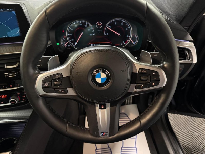 BMW 6 SERIES