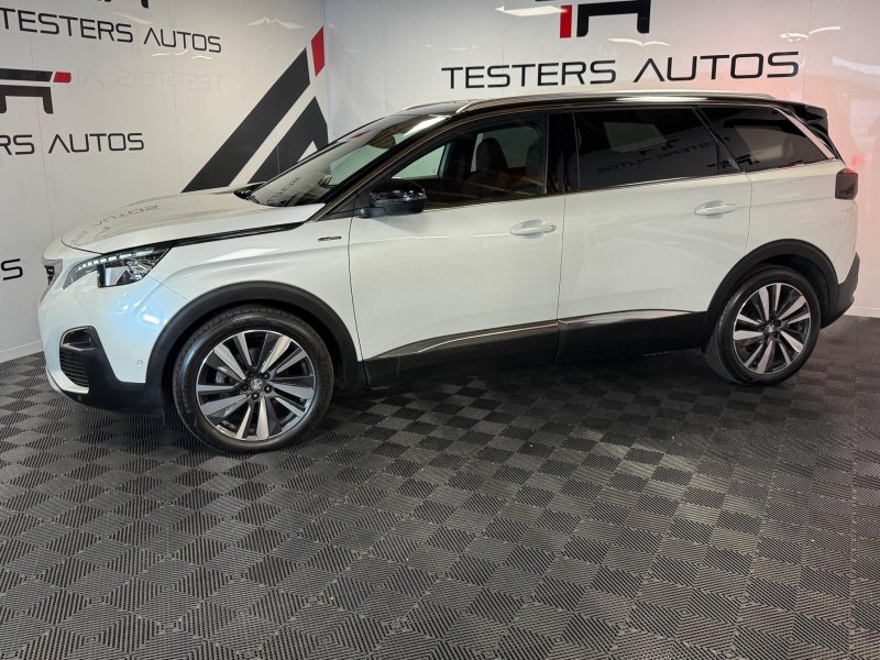 PEUGEOT 5008
