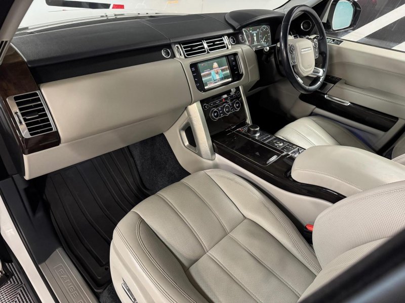 LAND ROVER RANGE ROVER