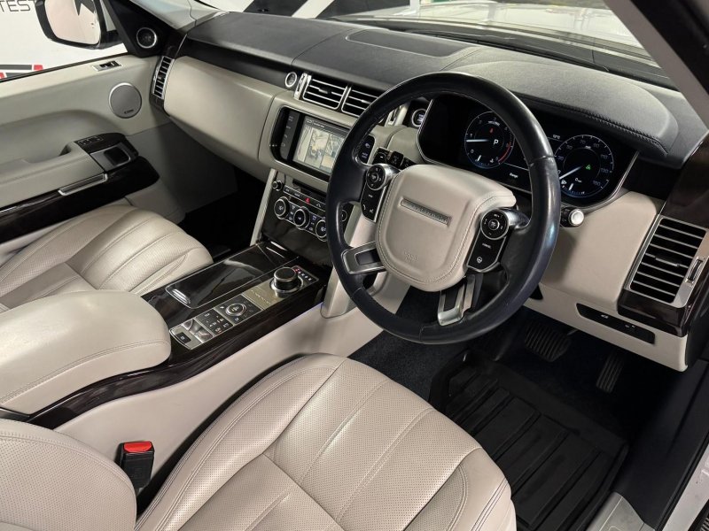 LAND ROVER RANGE ROVER