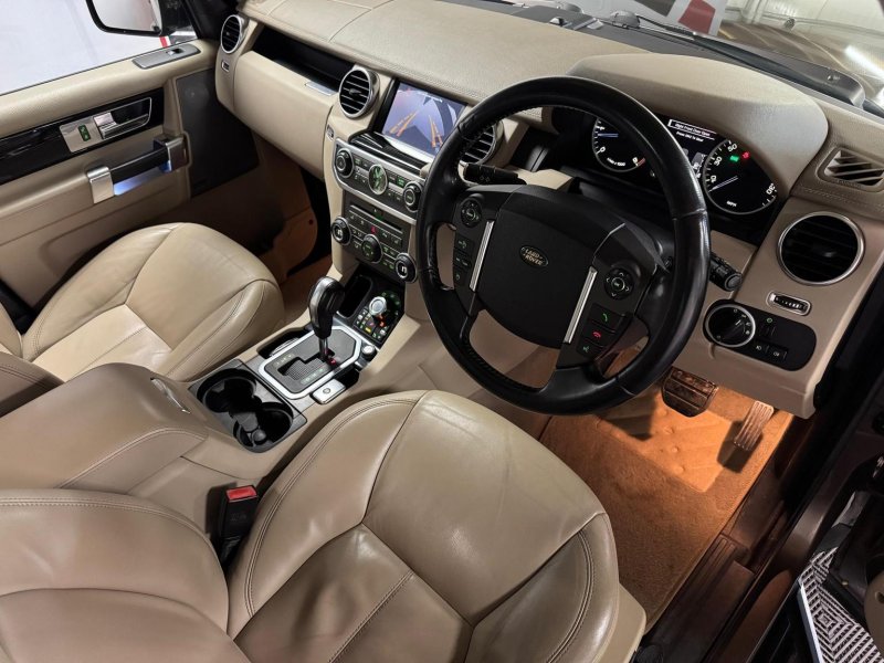 LAND ROVER DISCOVERY 4