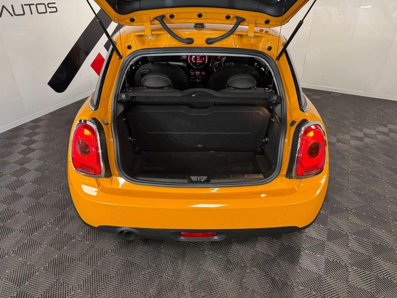 MINI HATCH