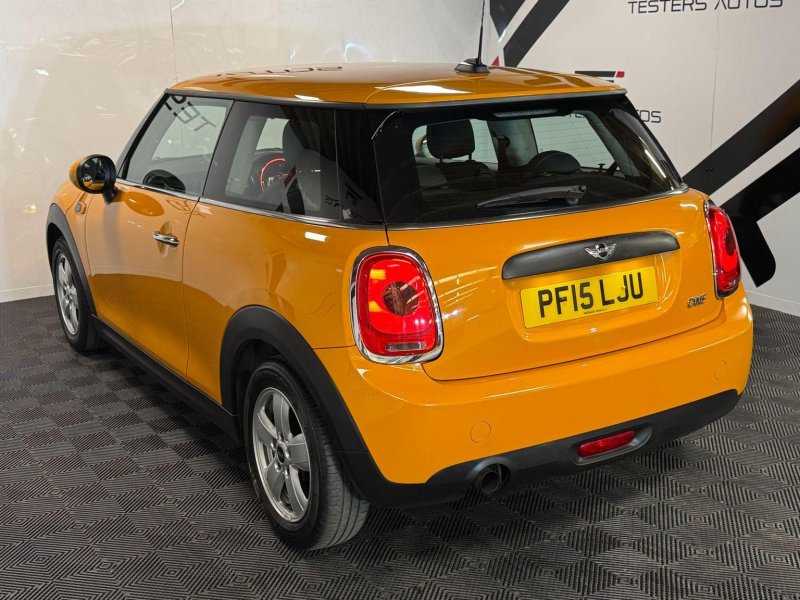MINI HATCH