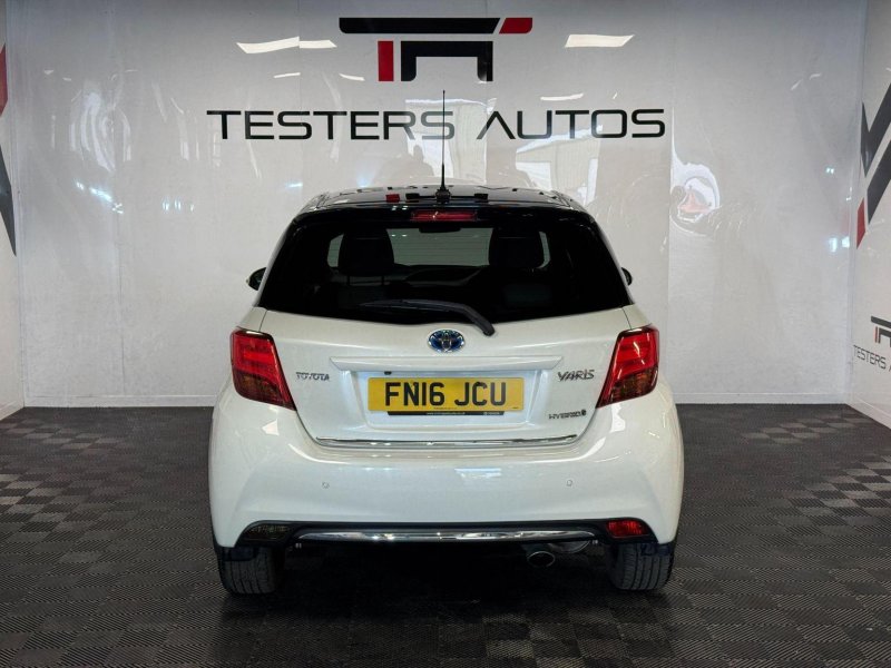 TOYOTA YARIS
