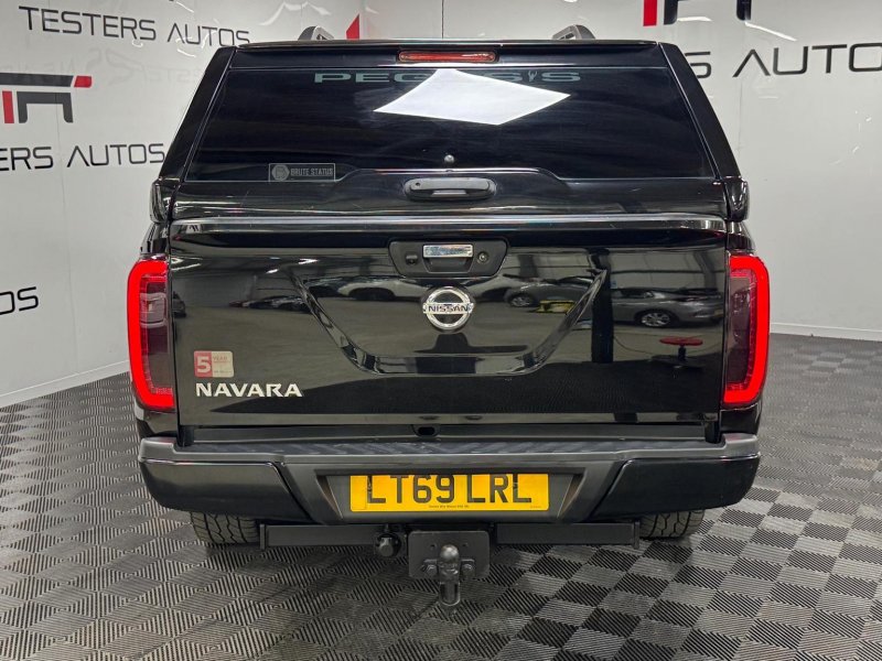 NISSAN NAVARA