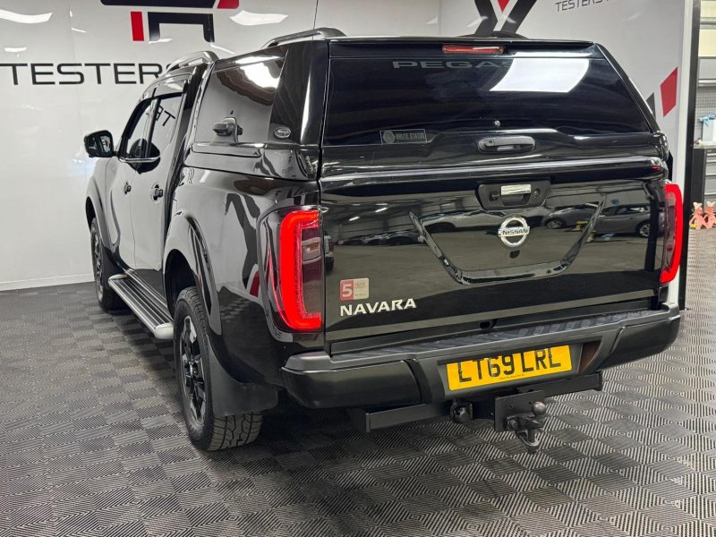 NISSAN NAVARA